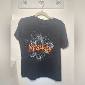 Def Lepard graphic t shirt